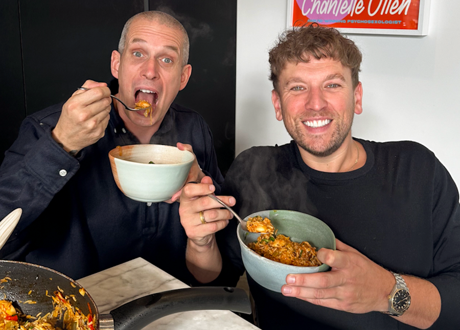 Würstchen mit Bohnen und Reis