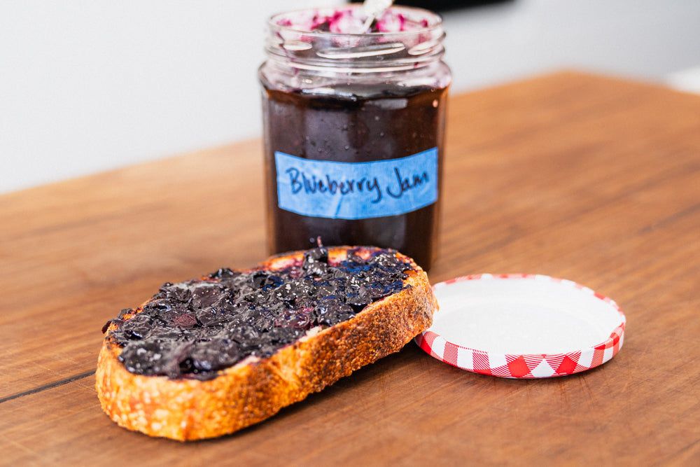 Andy Cooks - Blueberry jam