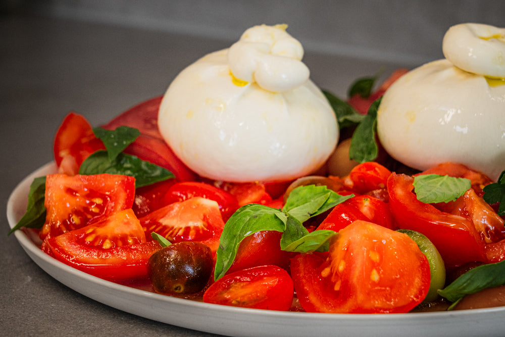 Andy Cooks - Tomato burrata salad
