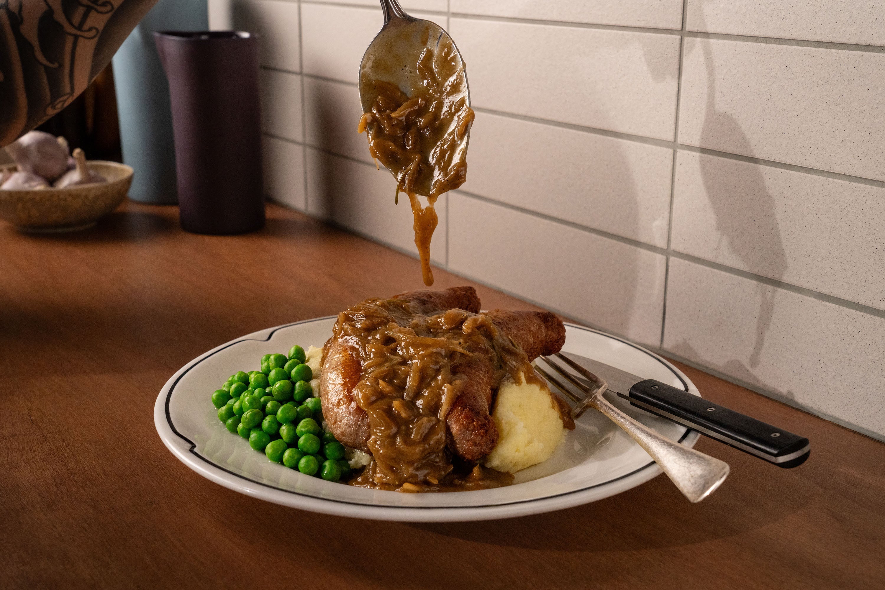 Andy Cooks - Sausages Mash Potato and Onion Gravy