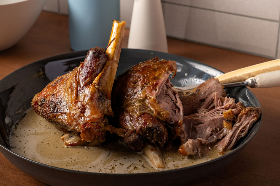 Andy Cooks - Slow Cooked Lamb Leg with Gravy Recipe
